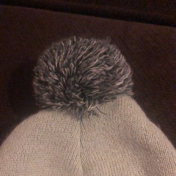 Carhartt winter hat - Picture 4 of 5